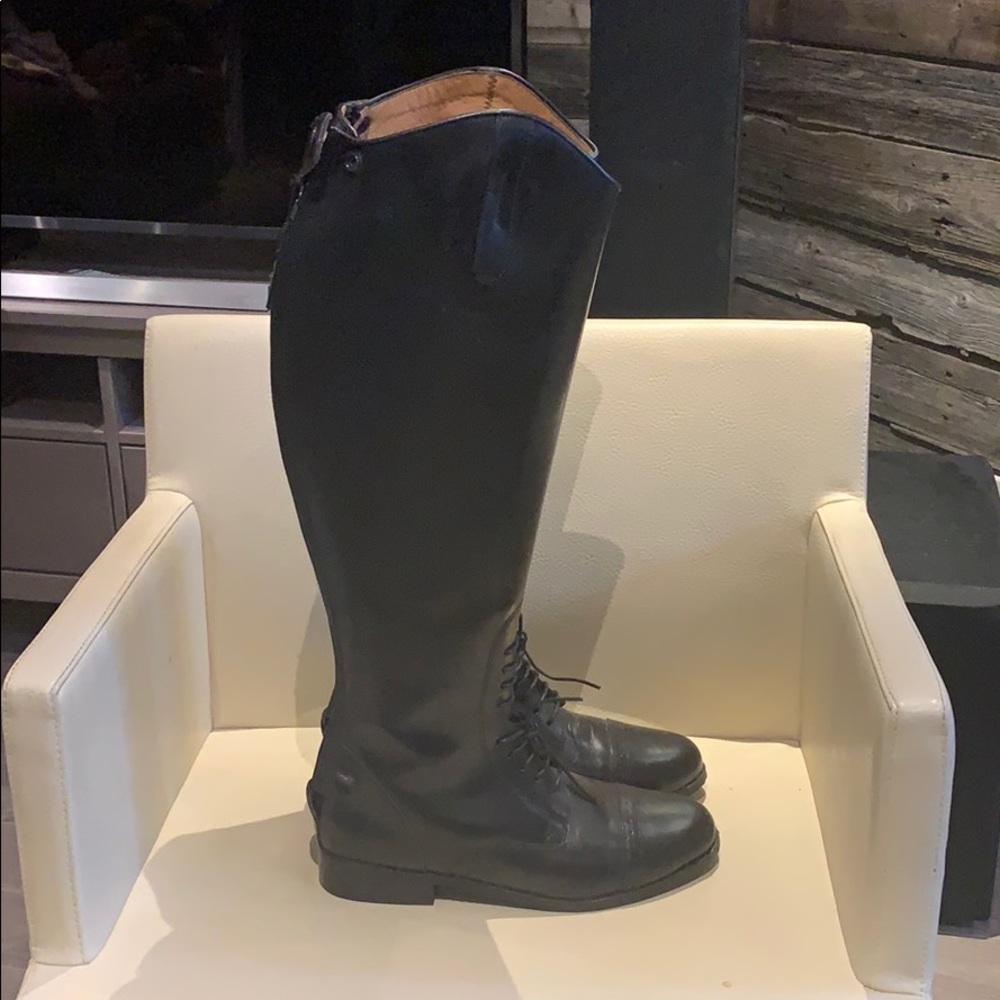 Performance riding boot